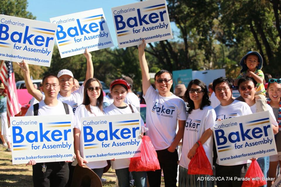 独立日Baker助选游行，华人队伍成亮点